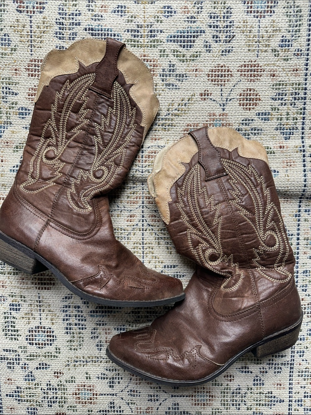 Classic Brown Leather Cowboy Boots - Tan Accents